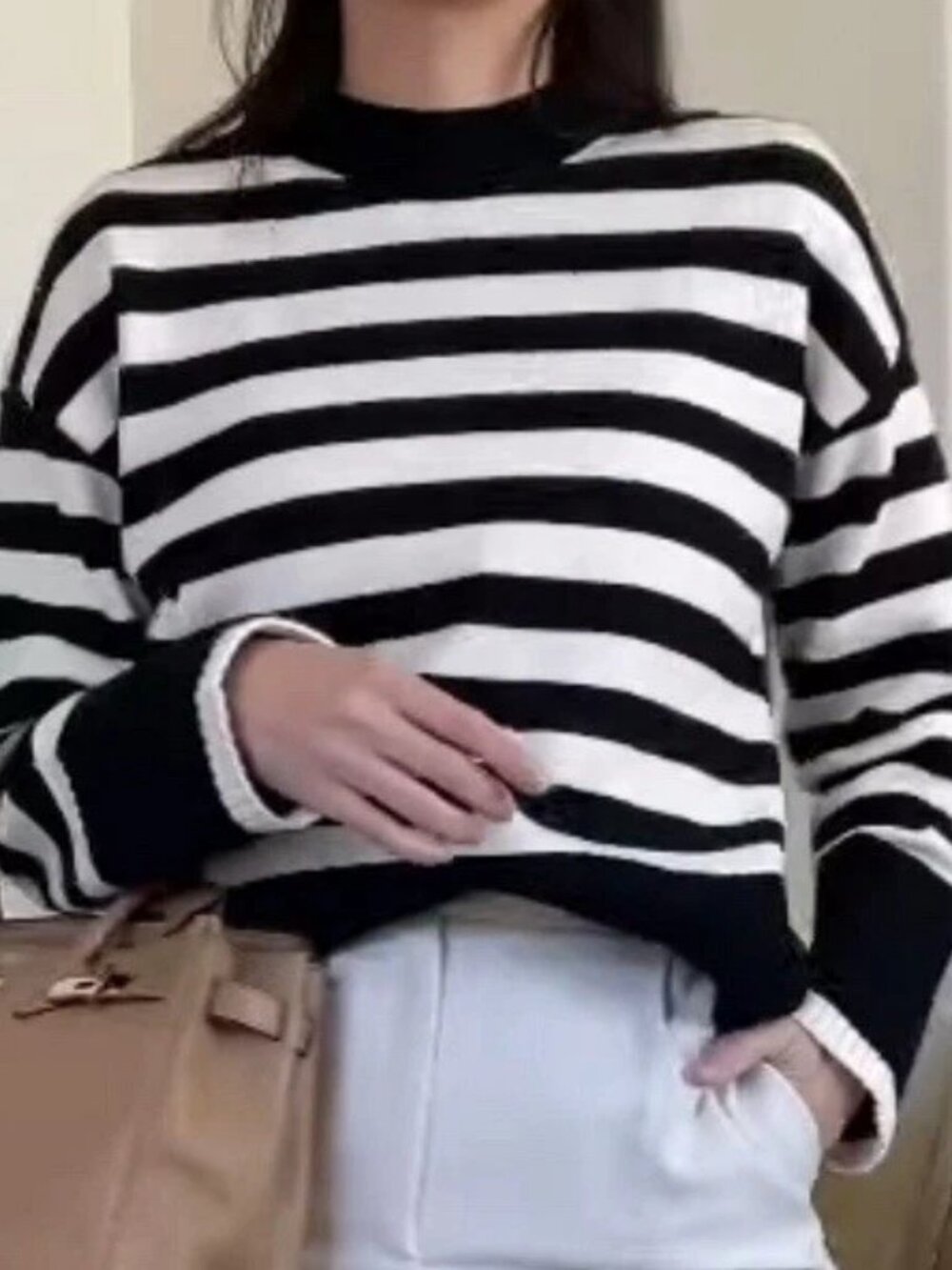 ZARA 89.00 BLACK & WHITE Striped SWEATER Bloggers FAV SZ M